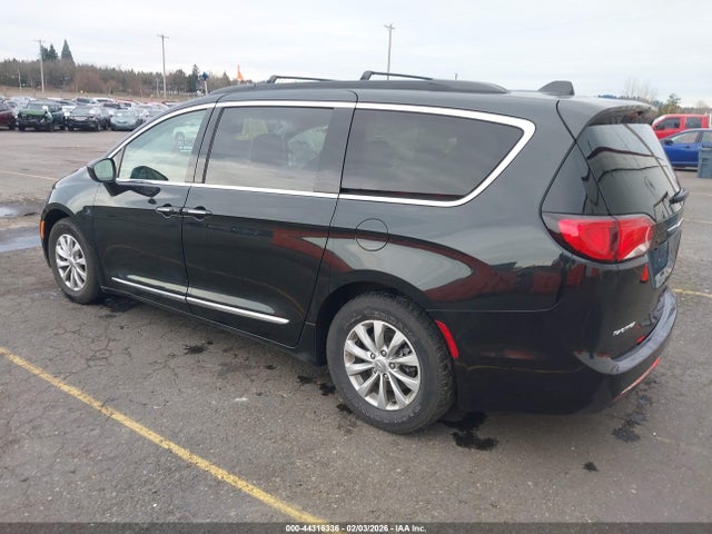 Aukcja sprzedaży 2017 Chrysler Pacifica Touring-l, vin: 2C4RC1BG2HR642350, numer aukcji: 44316336