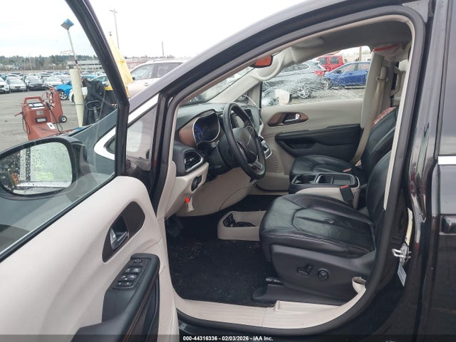 Aukcja sprzedaży 2017 Chrysler Pacifica Touring-l, vin: 2C4RC1BG2HR642350, numer aukcji: 44316336