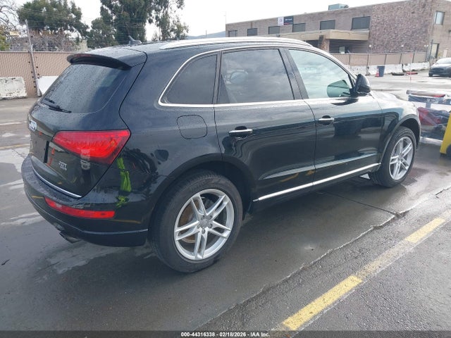 WA1LFAFP7FA137262 Audi Q5 2.0t Premium