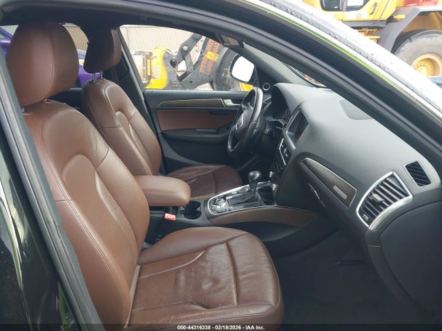 WA1LFAFP7FA137262 Audi Q5 2.0t Premium