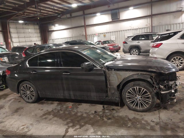 Продажа на аукционе авто 2018 Bmw 530e Xdrive Iperformance, vin: WBAJB1C56JB085019, номер лота: 44316349