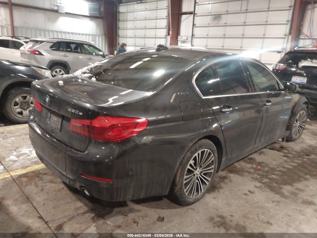 2018 BMW 530E WBAJB1C56JB085019 Photo 3