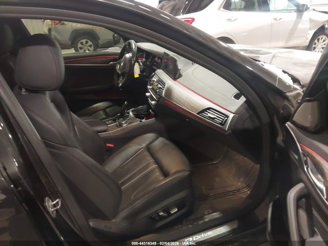 2018 BMW 530E WBAJB1C56JB085019 Photo 4