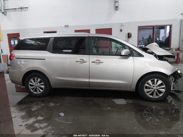 KIA SEDONA LX 2017 KNDMB5C19H6233543 Image 14