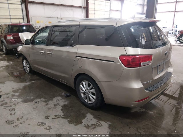 KIA SEDONA LX 2017 KNDMB5C19H6233543 Image 3