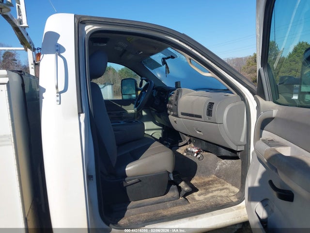 2009 CHEVROLET SILVERADO 3500HD 1GBHC74K49F148004 Photo 4