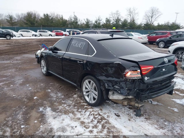 2018 VOLKSWAGEN PASSAT 1VWCA7A30JC007927 Photo 2