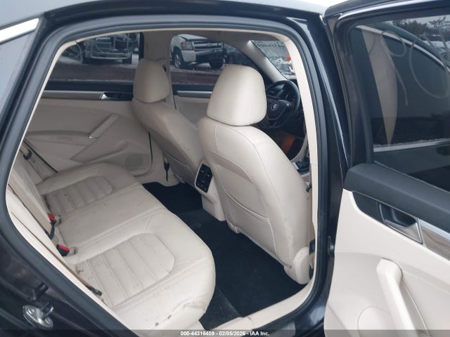 2018 VOLKSWAGEN PASSAT 1VWCA7A30JC007927 Photo 7