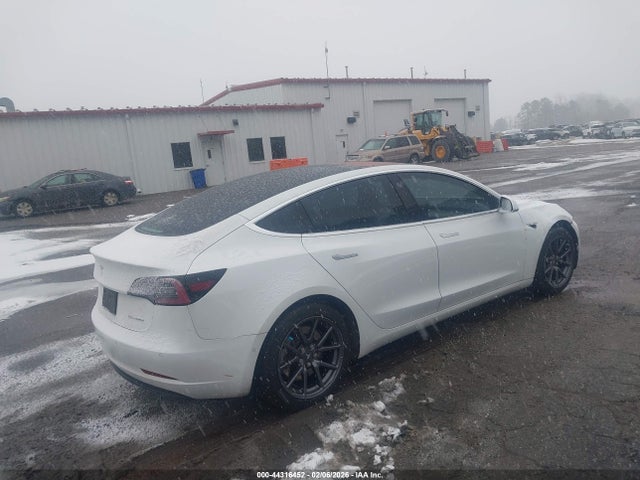 2019 TESLA MODEL 3 5YJ3E1EB3KF199614 Photo 3