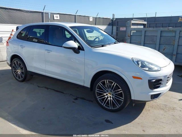 2017 PORSCHE CAYENNE WP1AA2A29HKA89482