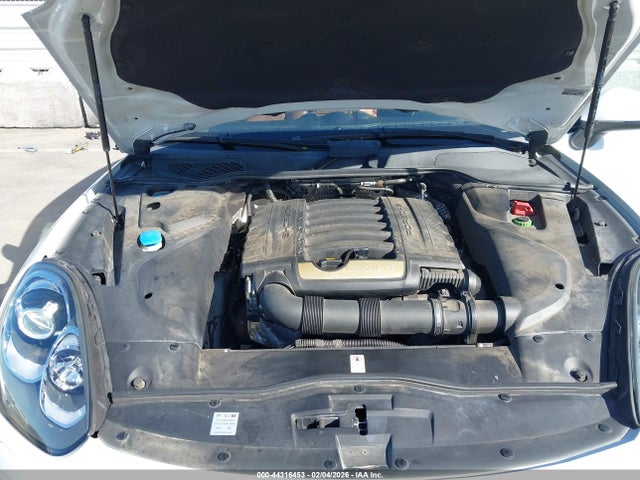 2017 PORSCHE CAYENNE WP1AA2A29HKA89482 Photo 5