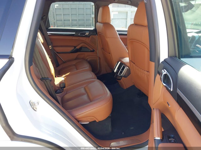 2017 PORSCHE CAYENNE WP1AA2A29HKA89482 Photo 7
