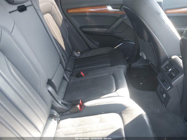 Продаж на аукціоні авто 2021 Audi Q5 Premium Plus 45 Tfsi Quattro S Tronic, vin: WA1BAAFY6M2117837, номер лоту: 44316455