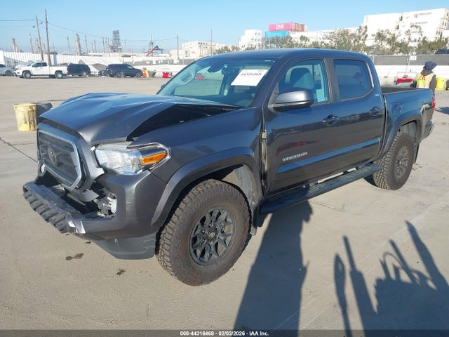5TFAZ5CNXLX091577 Toyota Tacoma Sr5 V6