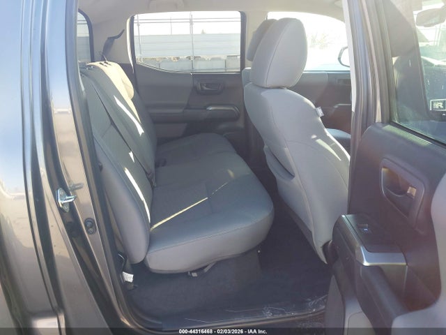 5TFAZ5CNXLX091577 Toyota Tacoma Sr5 V6