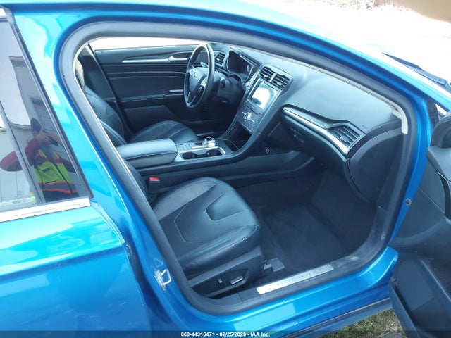 Ford Fusion Plug-in Hybrid Titanium 2020 3FA6P0SU2LR199911 Image 5