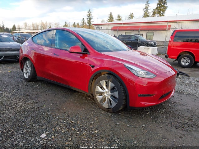 2021 TESLA MODEL Y 5YJYGDEE0MF068168 Photo 0