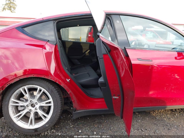 2021 TESLA MODEL Y 5YJYGDEE0MF068168 Photo 7