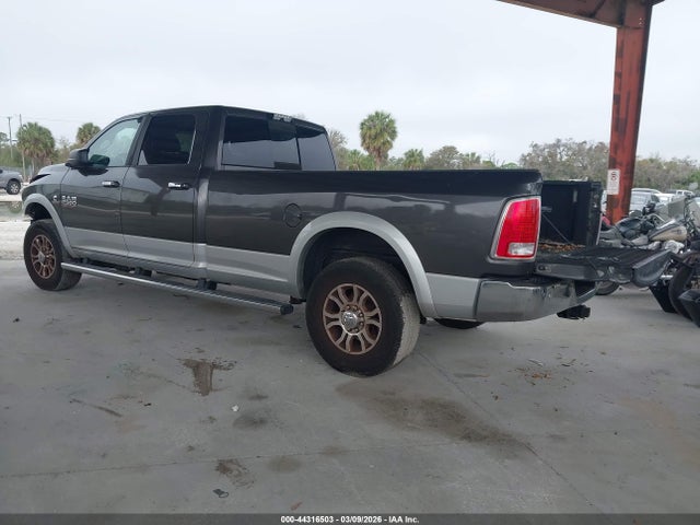 2017 RAM 2500 3C6UR5KL1HG502171 Photo 2
