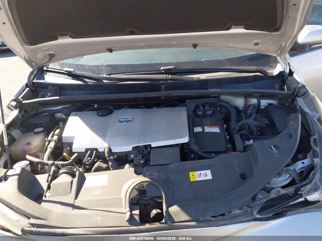 JTDKBRFUXH3545733 Toyota Prius Two