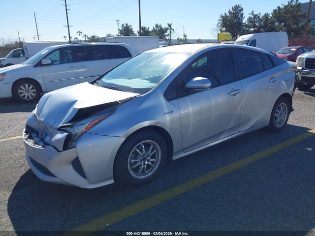 JTDKBRFUXH3545733 Toyota Prius Two