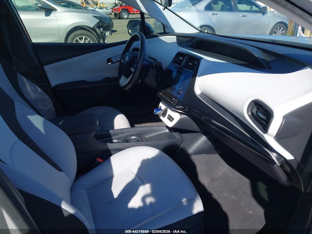 JTDKBRFUXH3545733 Toyota Prius Two