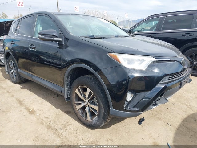 Toyota Rav4 Xle 2018 2T3WFREV5JW455313 main image