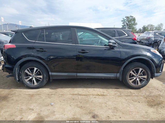Toyota Rav4 Xle 2018 2T3WFREV5JW455313 Image 13