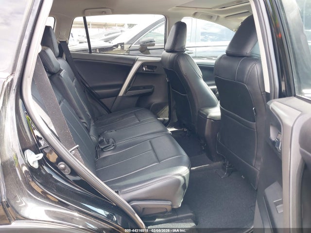 Toyota Rav4 Xle 2018 2T3WFREV5JW455313 Image 8