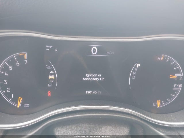 Продаж на аукціоні авто 2019 Jeep Grand Cherokee Limited 4x2, vin: 1C4RJEBG6KC656247, номер лоту: 44316520