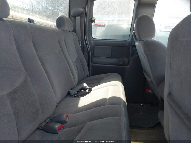 44316527 :رقم المزاد ، 2GTEC19T841246157 vin ، 2004 Gmc Sierra 1500 Sle مزاد بيع