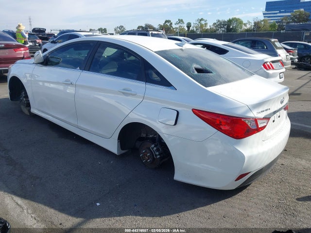 5NPEB4AC8EH829473 Hyundai SONATA GLS