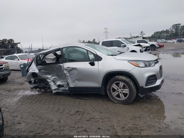 KL7CJKSB3MB317878 Chevrolet TRAX LS