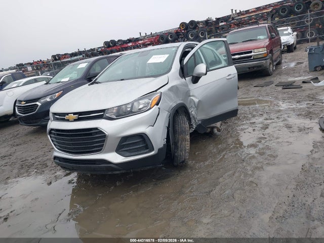 2021 CHEVROLET TRAX KL7CJKSB3MB317878 Photo 1