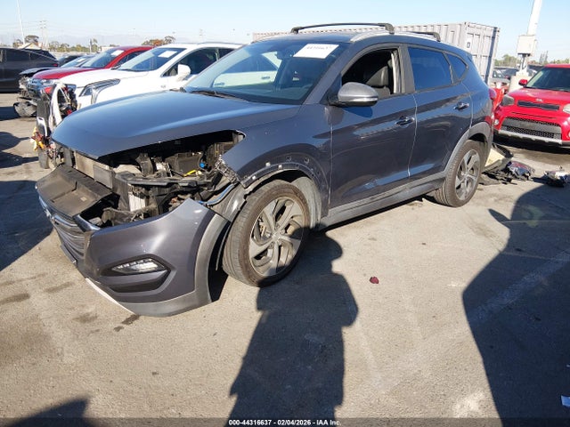 KM8J33A27HU325967 Hyundai Tucson Limited