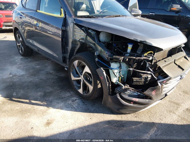 KM8J33A27HU325967 Hyundai Tucson Limited