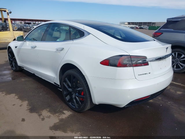 2018 TESLA MODEL S 5YJSA1E47JF271731 Photo 2