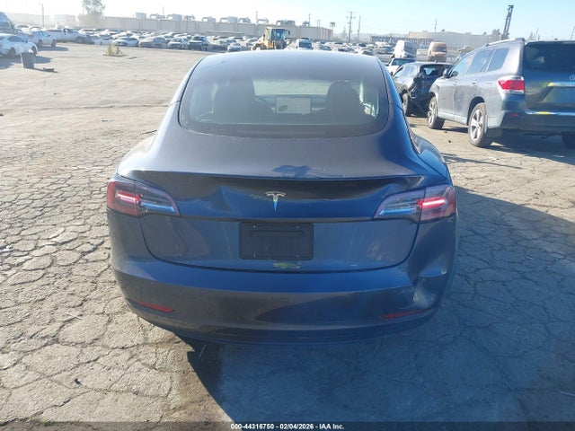 44316750 :رقم المزاد ، 5YJ3E1EA3NF298820 vin ، 2022 Tesla Model 3 Rear-wheel Drive مزاد بيع