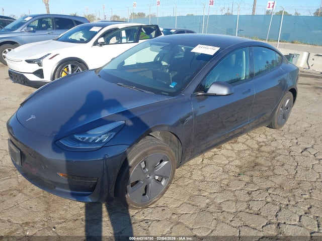 44316750 :رقم المزاد ، 5YJ3E1EA3NF298820 vin ، 2022 Tesla Model 3 Rear-wheel Drive مزاد بيع