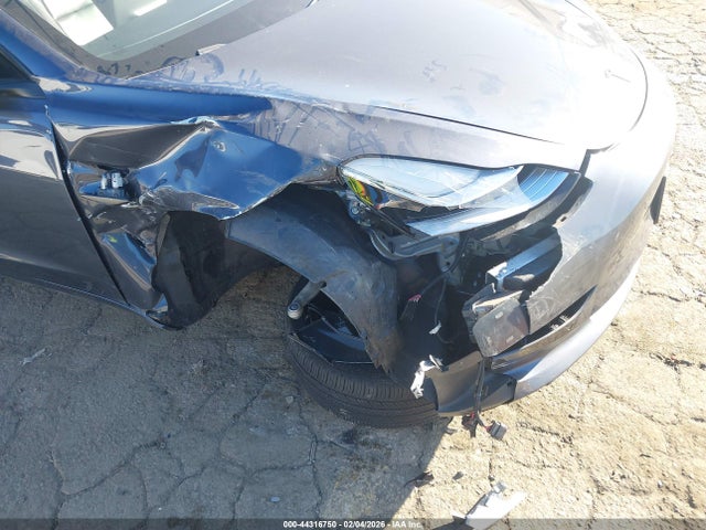 44316750 :رقم المزاد ، 5YJ3E1EA3NF298820 vin ، 2022 Tesla Model 3 Rear-wheel Drive مزاد بيع