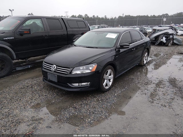 2015 VOLKSWAGEN PASSAT 1VWAS7A32FC098629 Photo 1
