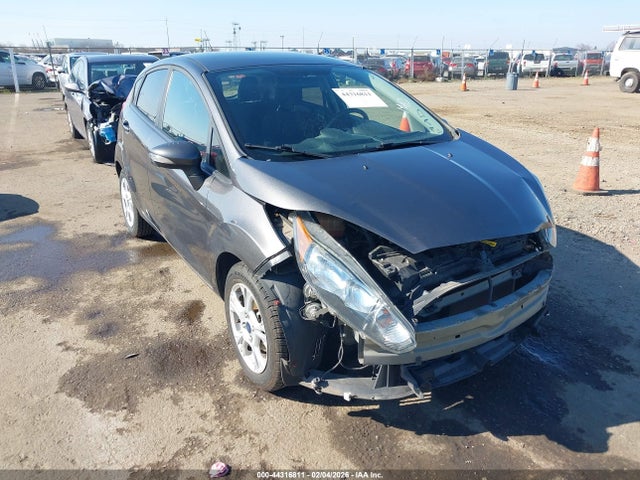 2016 3FADP4EJ0GM133795 main image