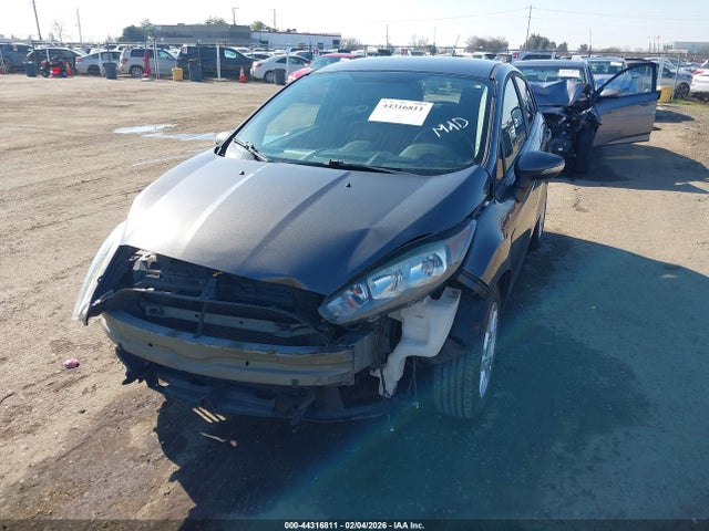 Ford FIESTA SE 2016 3FADP4EJ0GM133795 Image 2