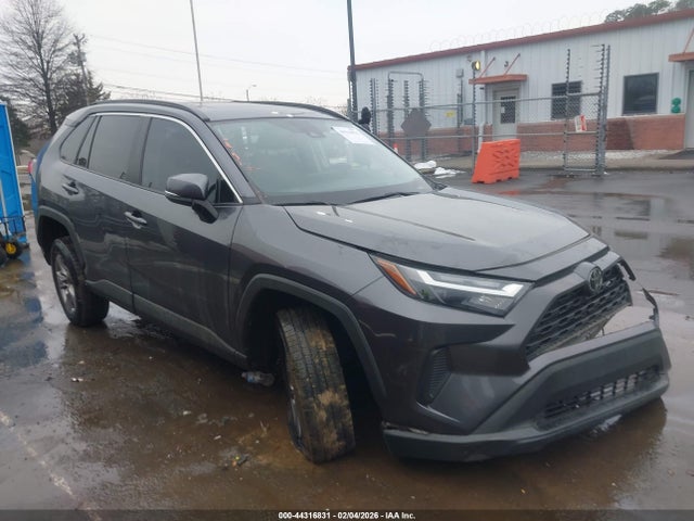44316831 :رقم المزاد ، 2T3W1RFV9NC206792 vin ، 2022 Toyota Rav4 Xle مزاد بيع