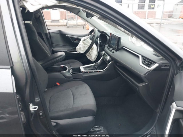 44316831 :رقم المزاد ، 2T3W1RFV9NC206792 vin ، 2022 Toyota Rav4 Xle مزاد بيع