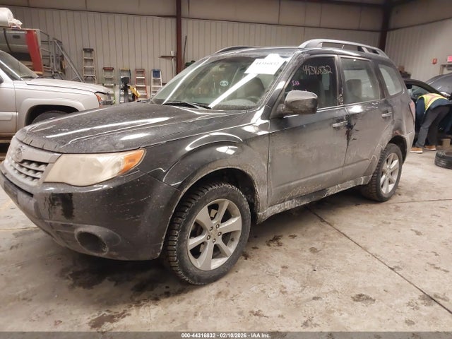 44316832 :رقم المزاد ، JF2SHABC7DH400211 vin ، 2013 Subaru Forester 2.5x مزاد بيع