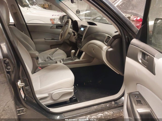 44316832 :رقم المزاد ، JF2SHABC7DH400211 vin ، 2013 Subaru Forester 2.5x مزاد بيع