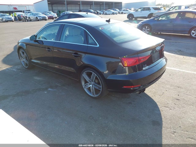 2015 AUDI A3 WAUCCGFF5F1115170 Photo 2