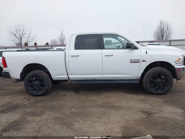 3C6UR5DL3HG610191 RAM 2500 Slt 4x4 6&#039;4 Box