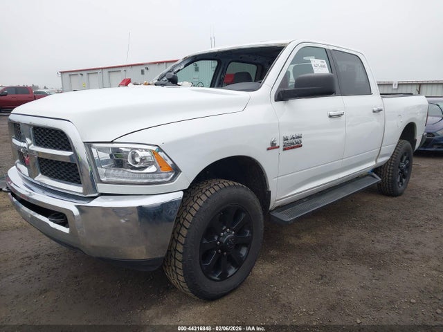3C6UR5DL3HG610191 RAM 2500 Slt 4x4 6&#039;4 Box
